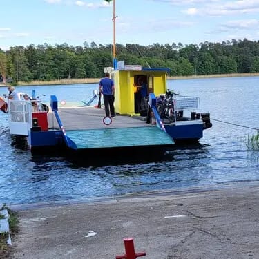 Dziennik Mazurska Pętla Rowerowa - przeprawa promowa na trasie powrotnej do Pisza