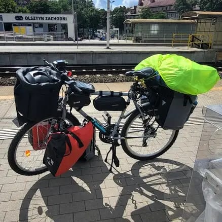 Dziennik Mazurska Pętla Rowerowa - rower na dworcu PKP Olsztyn Zachodni w drodze na MPR