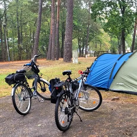 Dziennik Mazurska Pętla Rowerowa - rowery i namiot na biwaku w Mrągowie